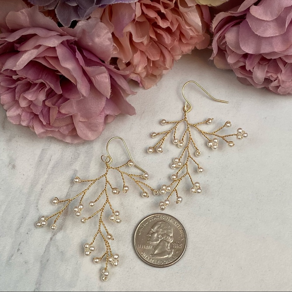 Delicate Gold and Pearl Bridal Dangle Earrings - Picture 16 of 16